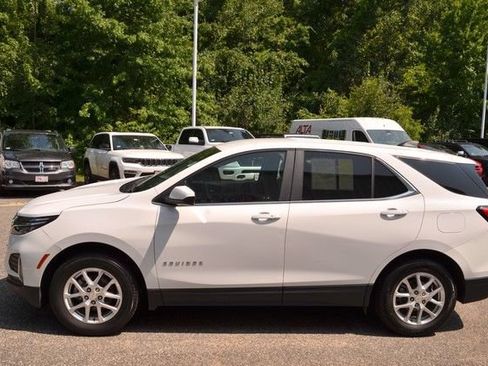 Used 2024 Chevrolet Equinox LT AWD/4WD image 5