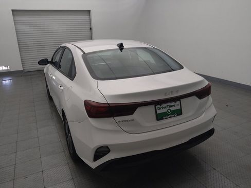 Used 2022 Kia Forte LXS w/ LXS Technology Package FWD image 6