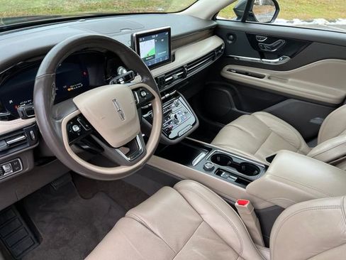 Used 2021 Lincoln Corsair Reserve w/ Equipment Group 201A image 18