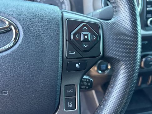 Used 2023 Toyota Tacoma TRD Off-Road w/ TRD Premium Off Road Package AWD/4WD image 8