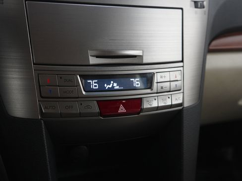 Used 2014 Subaru Outback 2.5i Limited w/ Moonroof Package image 22