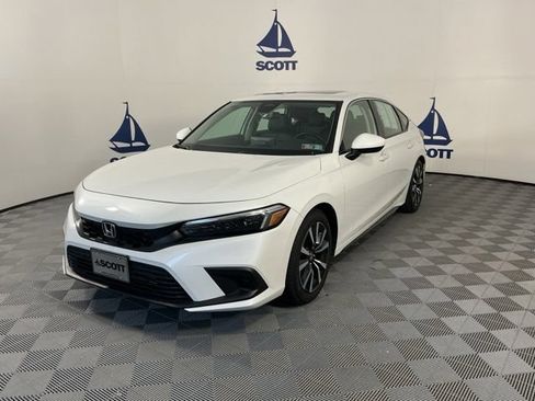 Certified 2023 Honda Civic EX-L image 3