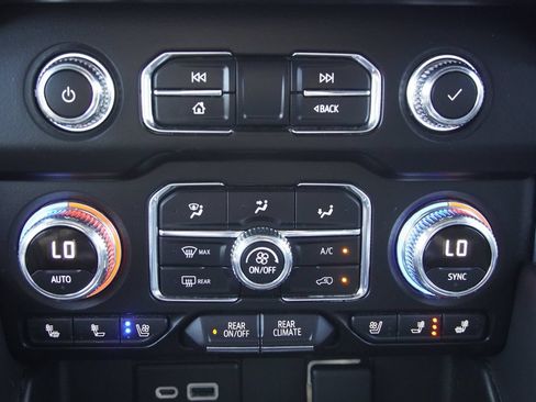 Used 2021 GMC Yukon XL SLT RWD image 24