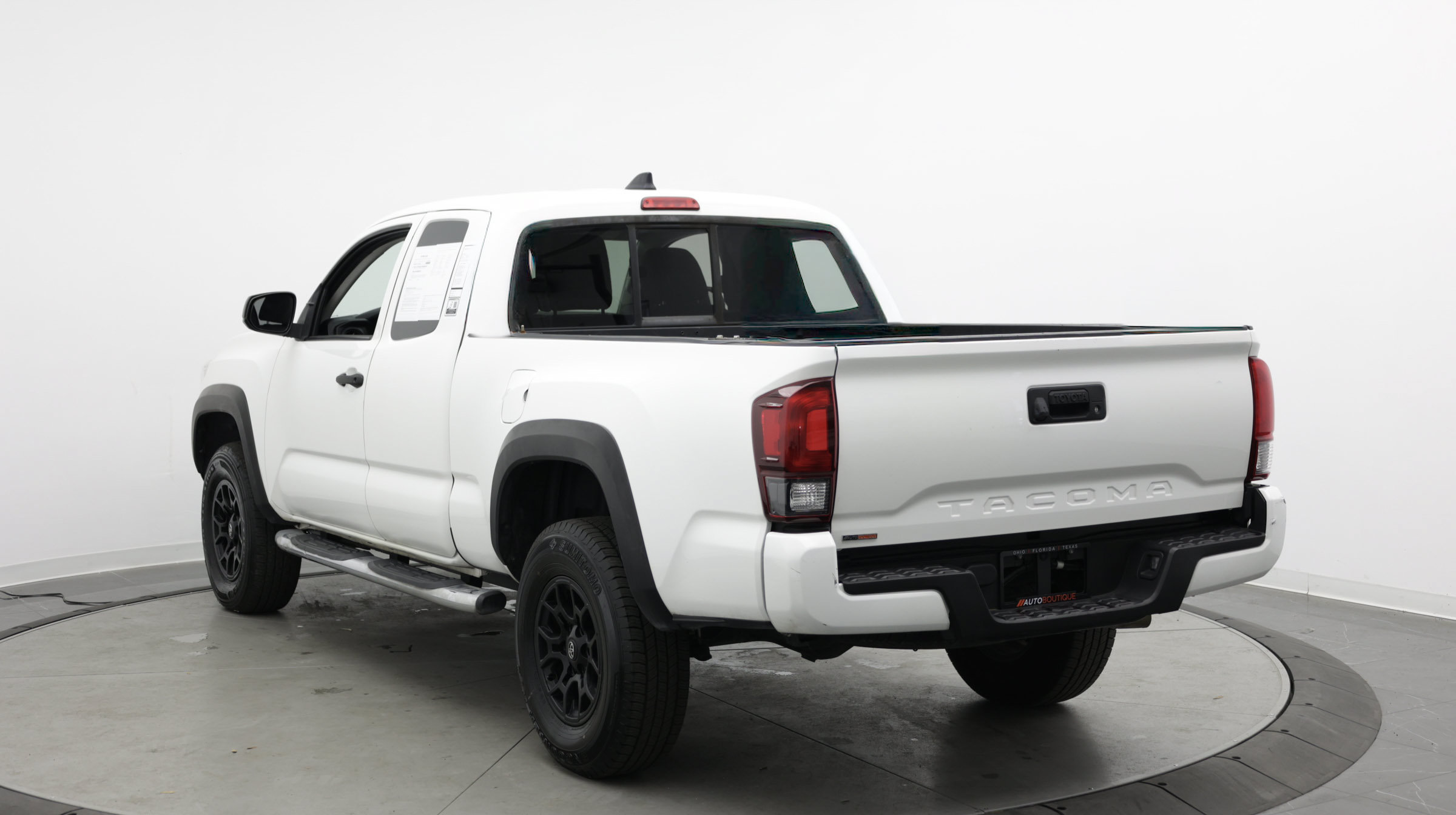 Used 2022 Toyota Tacoma SR w/ SX Package RWD image 5