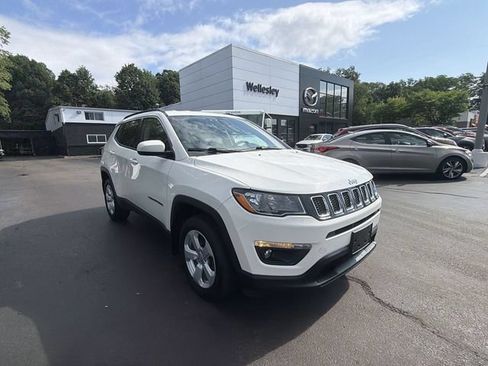 Used 2020 Jeep Compass Latitude w/ Popular Equipment Group AWD/4WD image 2
