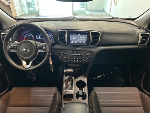 Used 2017 Kia Sportage LX w/ LX Popular Package AWD/4WD image 10