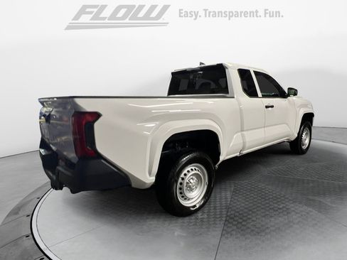 Used 2025 Toyota Tacoma SR image 9