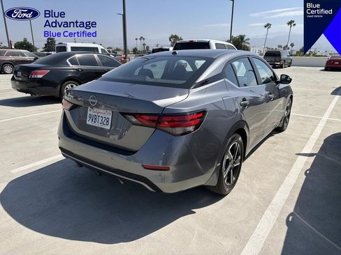 Used 2025 Nissan Sentra SV w/ All-Weather Package FWD image 9
