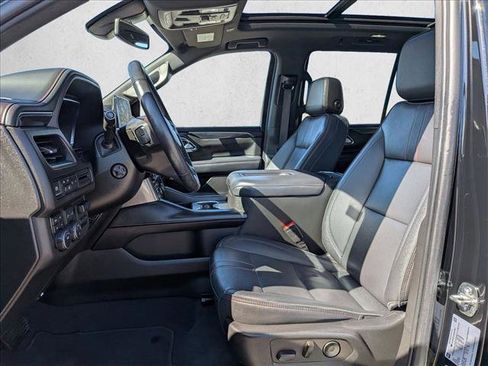 Used 2022 Chevrolet Tahoe RST w/ Luxury Package AWD/4WD image 23