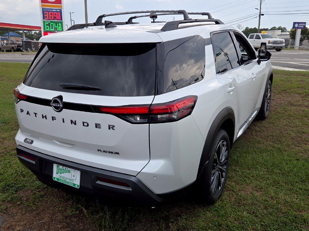 New 2026 Nissan Pathfinder Platinum w/ Accent Package FWD image 11