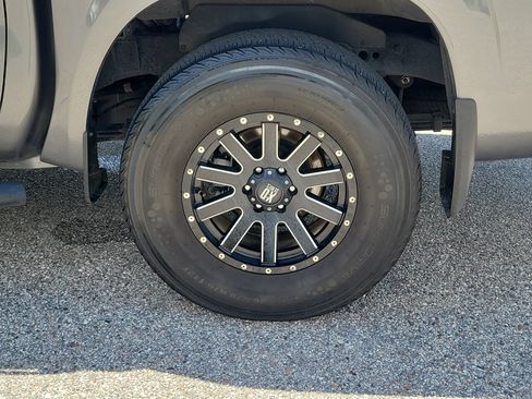 Certified 2024 Nissan Frontier SV w/ Technology Package RWD image 9