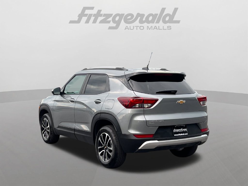 Used 2026 Chevrolet TrailBlazer LT AWD/4WD image 9