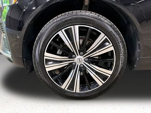 Certified 2023 Volvo XC60 B5 Plus w/ Climate Package AWD/4WD image 34