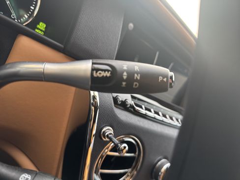 Certified 2024 Rolls-Royce Cullinan image 18