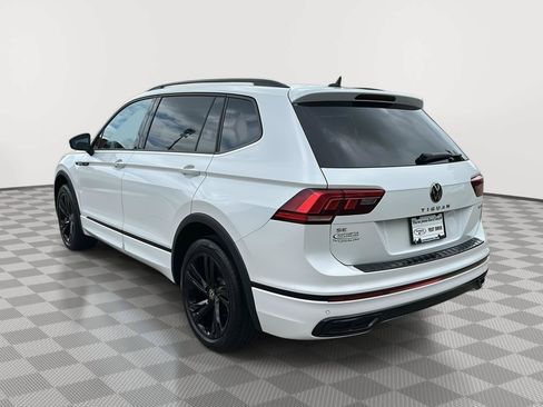 Used 2024 Volkswagen Tiguan SE R-Line AWD/4WD image 7