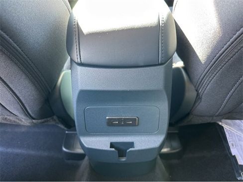 New 2025 Ford Maverick XL image 18