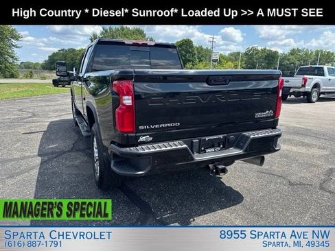 Used 2024 Chevrolet Silverado 2500 High Country AWD/4WD image 5