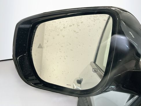 Used 2023 Jeep Grand Cherokee L Limited w/ Black Appearance Package image 16