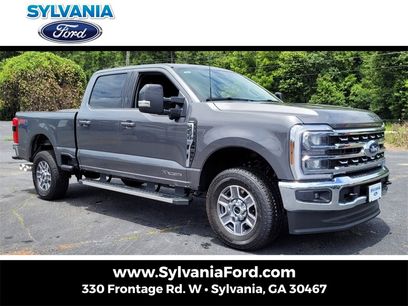 New 2025 Ford F250 Lariat w/ FX4 Off-Road Package