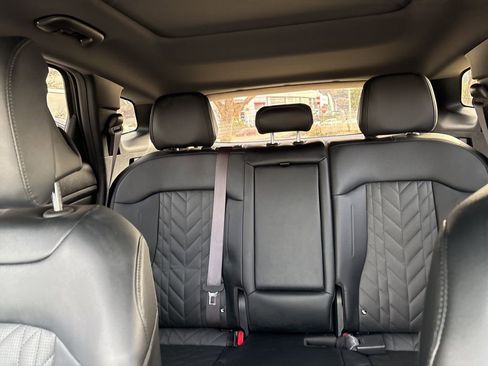 Used 2025 Kia Sportage X-Line image 6