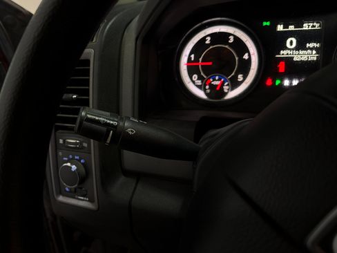 Used 2017 RAM 3500 Tradesman w/ Chrome Appearance Group image 6