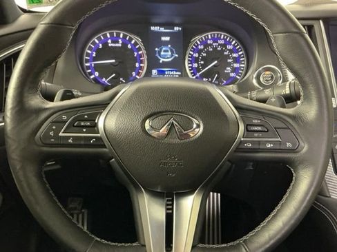 Used 2017 INFINITI Q60 3.0t Sport RWD image 10