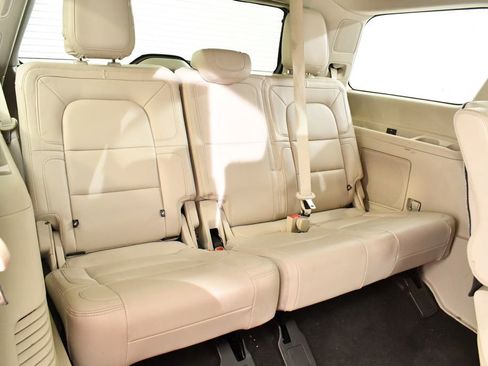 Used 2020 Lincoln Navigator Reserve w/ Luxury Package AWD/4WD image 20