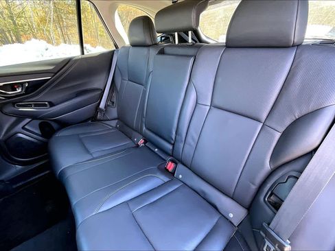 Used 2022 Subaru Outback Limited image 21