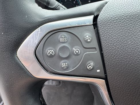 Used 2023 Chevrolet Traverse RS AWD/4WD image 35