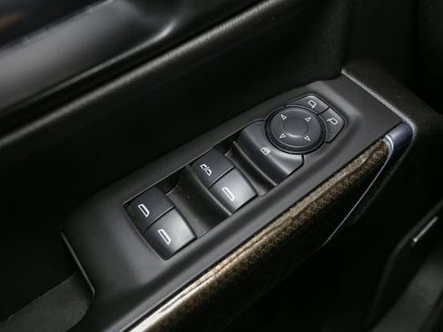 Used 2021 Chevrolet Silverado 1500 RST w/ Redline Edition AWD/4WD image 34