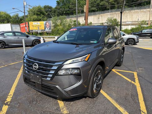 Used 2024 Nissan Rogue S AWD/4WD image 34