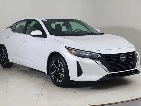 Used 2024 Nissan Sentra SV image 1