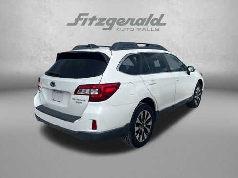 Used 2017 Subaru Outback 3.6R Limited AWD/4WD image 5
