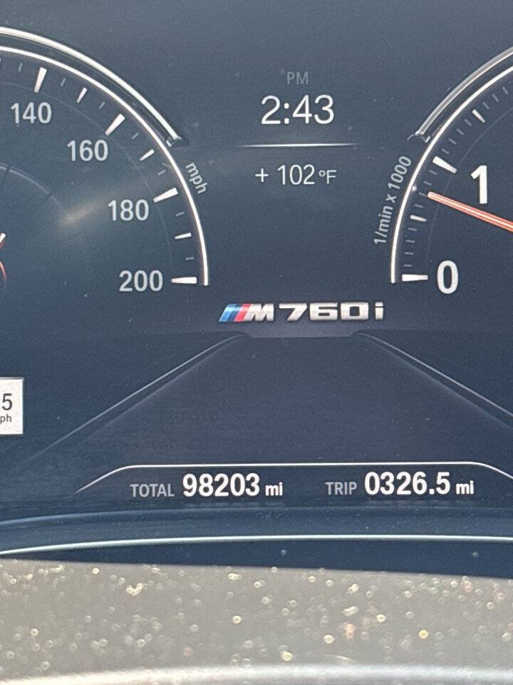 Used 2019 BMW M760i xDrive w/ Luxury Rear Seating Package AWD/4WD image 10