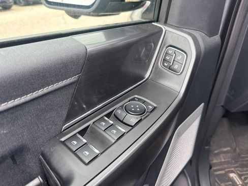 Used 2025 Ford F150 Lariat w/ Equipment Group 502A High AWD/4WD image 22
