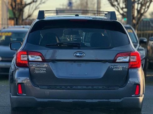 Used 2015 Subaru Outback 2.5i Limited image 14