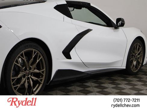 Used 2025 Chevrolet Corvette Stingray Premium Cpe w/ Z51 Performance Package image 4