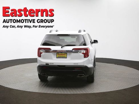 Used 2023 GMC Acadia SLT image 42