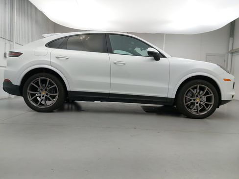 Certified 2023 Porsche Cayenne Platinum Edition AWD/4WD image 8