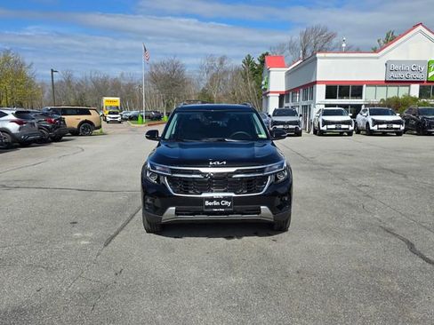 New 2026 Kia Seltos S AWD/4WD image 2