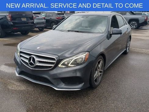 Used 2015 Mercedes-Benz E 350 4MATIC Sedan image 9