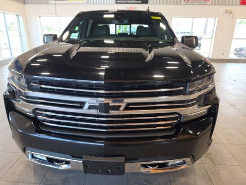 Used 2019 Chevrolet Silverado 1500 High Country AWD/4WD image 3