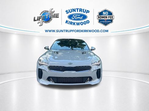 Used 2020 Kia Stinger GT1 AWD/4WD image 10