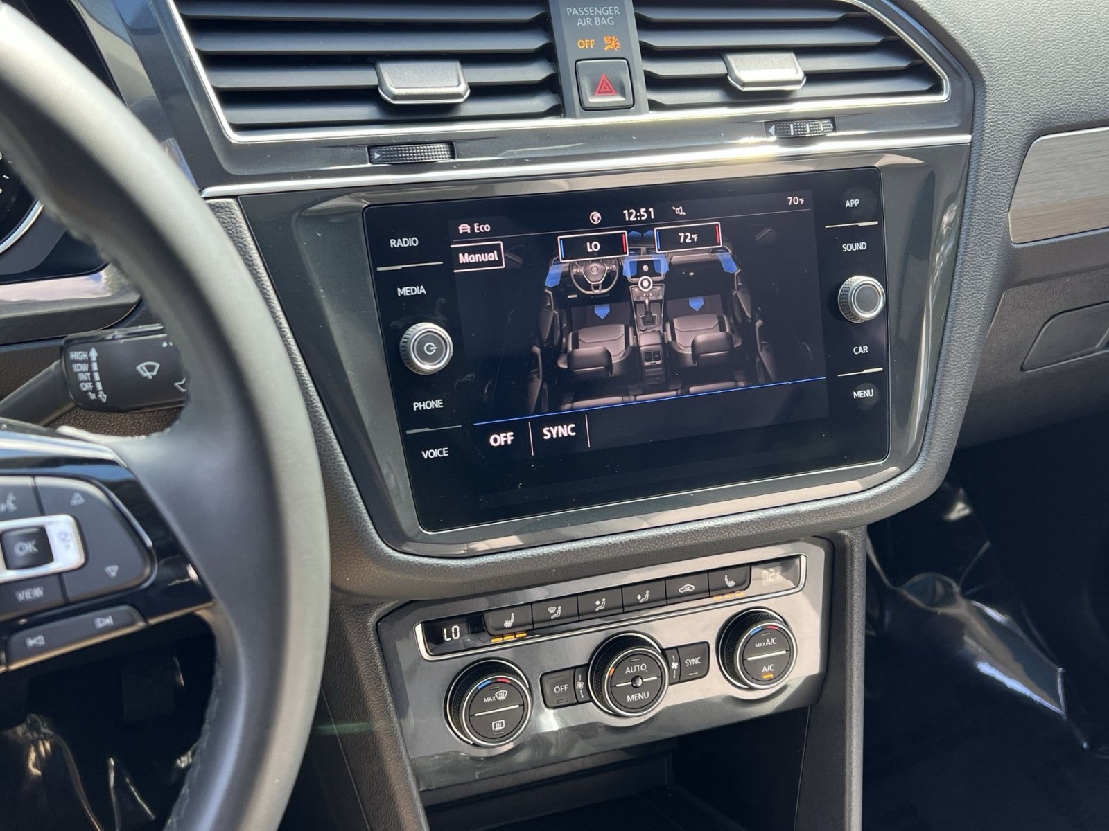 Used 2020 Volkswagen Tiguan SE w/ Panoramic Sunroof Package AWD/4WD image 26