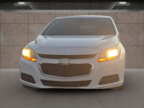 Used 2016 Chevrolet Malibu LS image 2