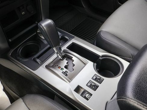 Used 2024 Toyota 4Runner SR5 Premium image 17