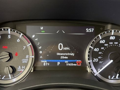 Used 2024 Toyota Highlander XLE image 24