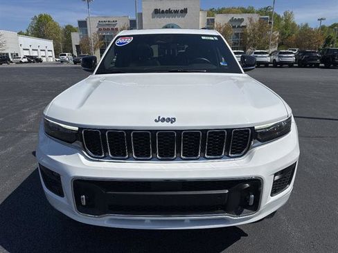 Used 2022 Jeep Grand Cherokee L Overland image 2