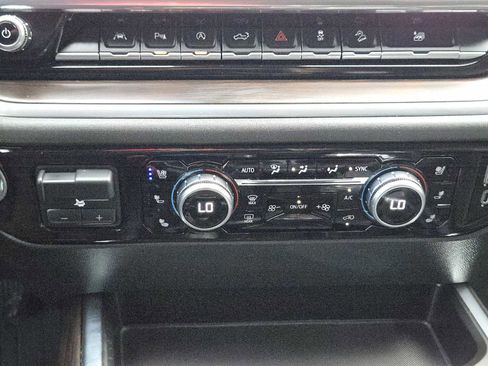 Used 2022 GMC Sierra 1500 SLT image 20