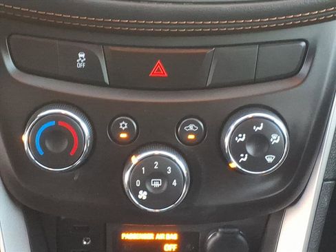 Certified 2022 Chevrolet Trax LS w/ Tint and Cruise Package image 14